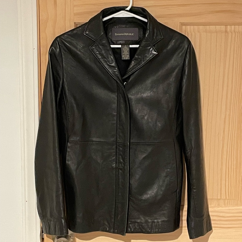 Ladies Small Banana Republic Leather Jacket